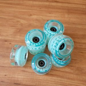 Moxi - Gummy Outdoor 78A Wheels - Seafoam (with bearings)